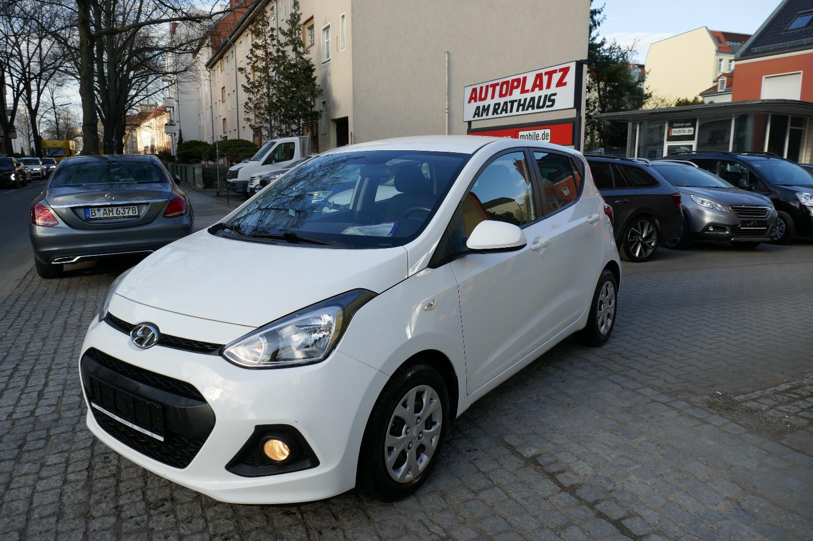 Hyundai i10 Trend, Lenkrad und Sitzheizung