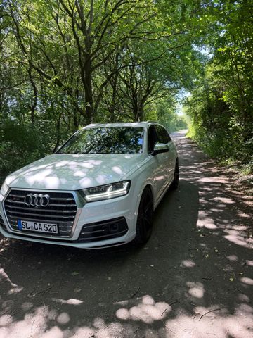 AUDI SQ7 4.0 TDI quattro tiptronic -