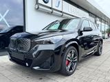 BMW iX1 eDrive20 M-Sportpaket-Pro 19-Zoll/HK/AHK/HUD - schwarze BMW iX1