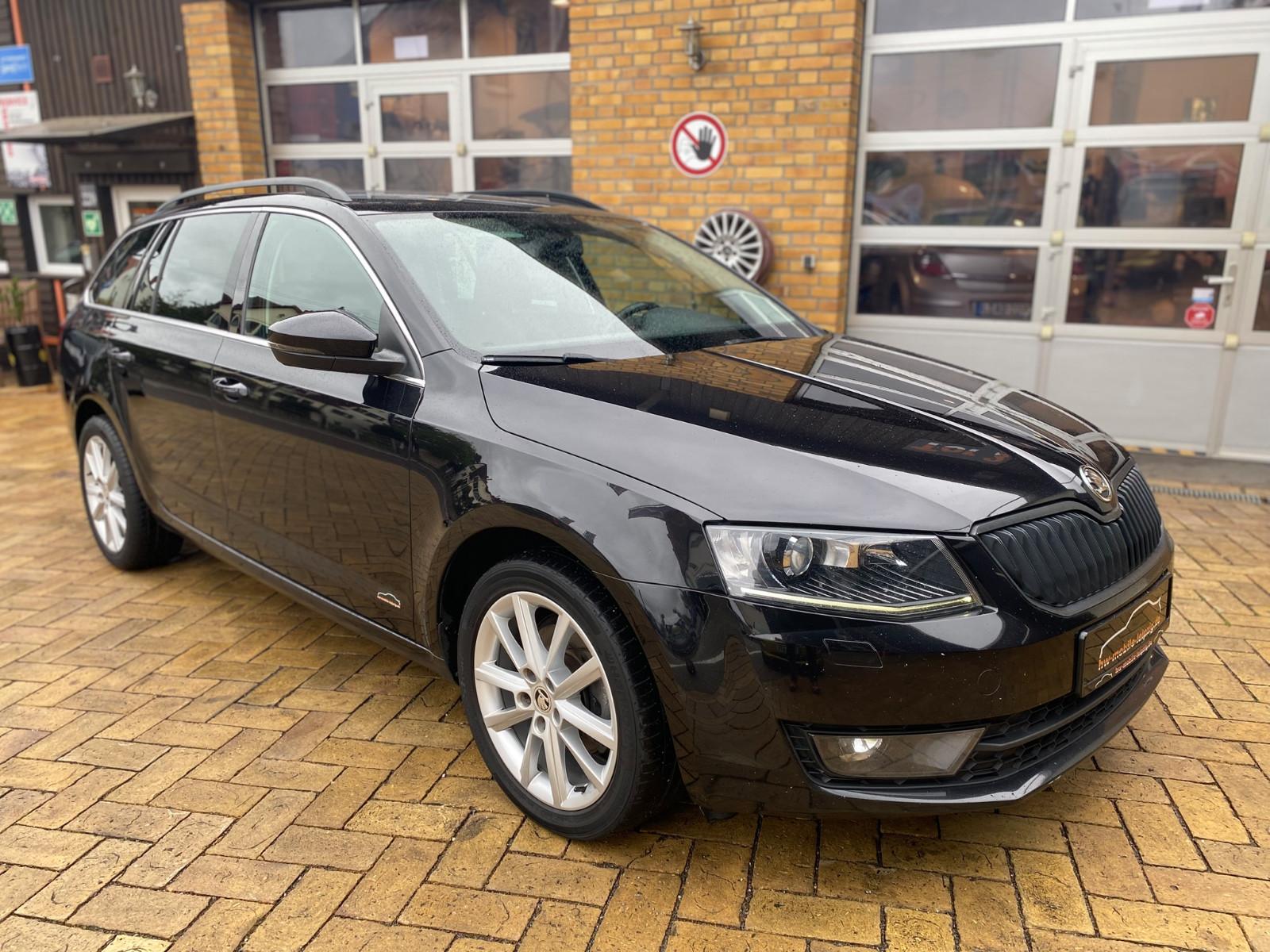Skoda Octavia 2.0 TDI Combi Style BiXenon PDC AHK SHZ