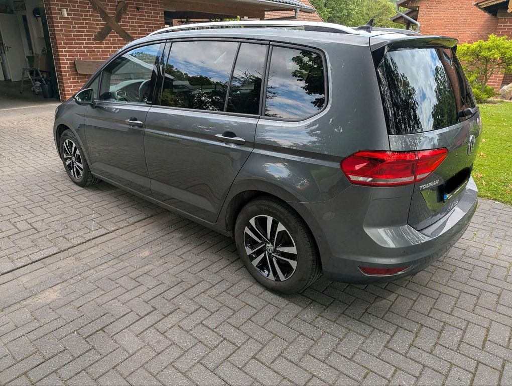Image of Volkswagen Touran