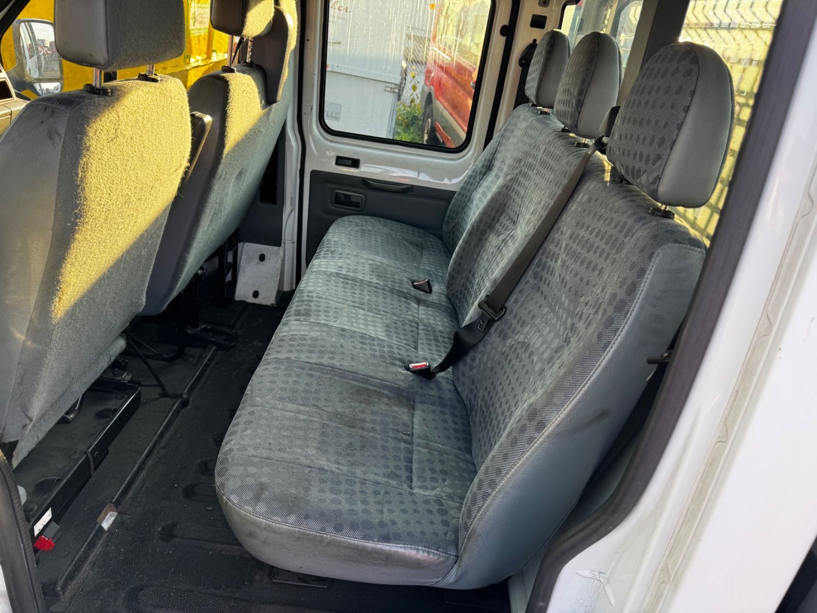 Fahrzeugabbildung Ford Transit Pritsche FT 300 M Doppelkabine Trend