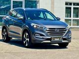 Hyundai Tucson blue Style 2WD Kamera TÜV/AU12.27 - Hyundai TUCSON: Hyunda