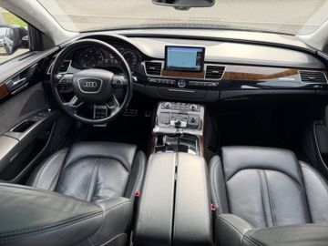 Audi A8 - 12