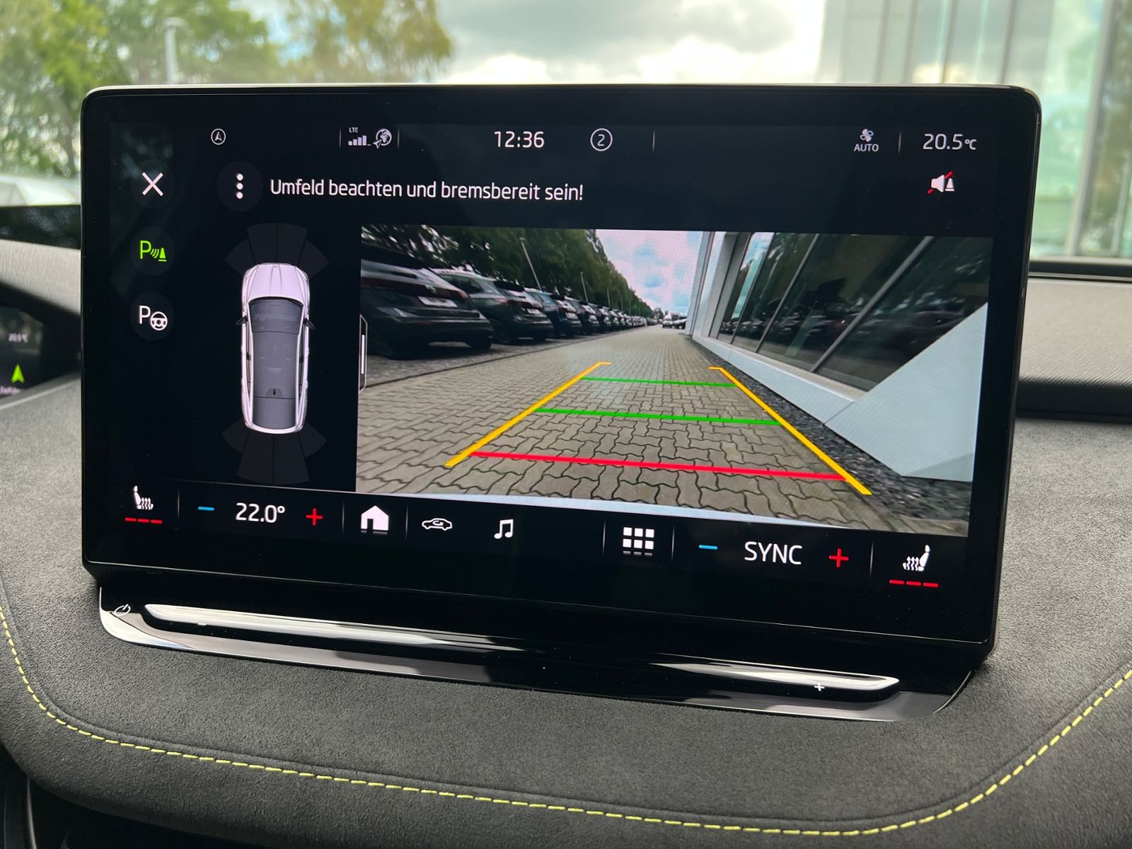 Fahrzeugabbildung SKODA Enyaq iV Coupé RS Lounge *Vorb. AHK,Panorama,LED