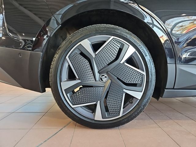 Fahrzeugabbildung SKODA Enyaq iV 80 SUITE AHK MATRIX NAVI WÄRMEPUMPE 4xS