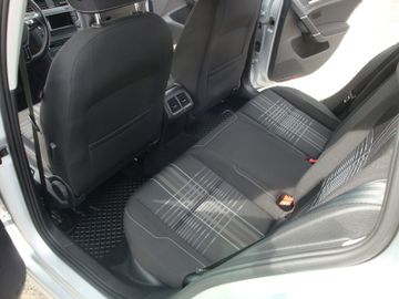 Volkswagen Golf - 11
