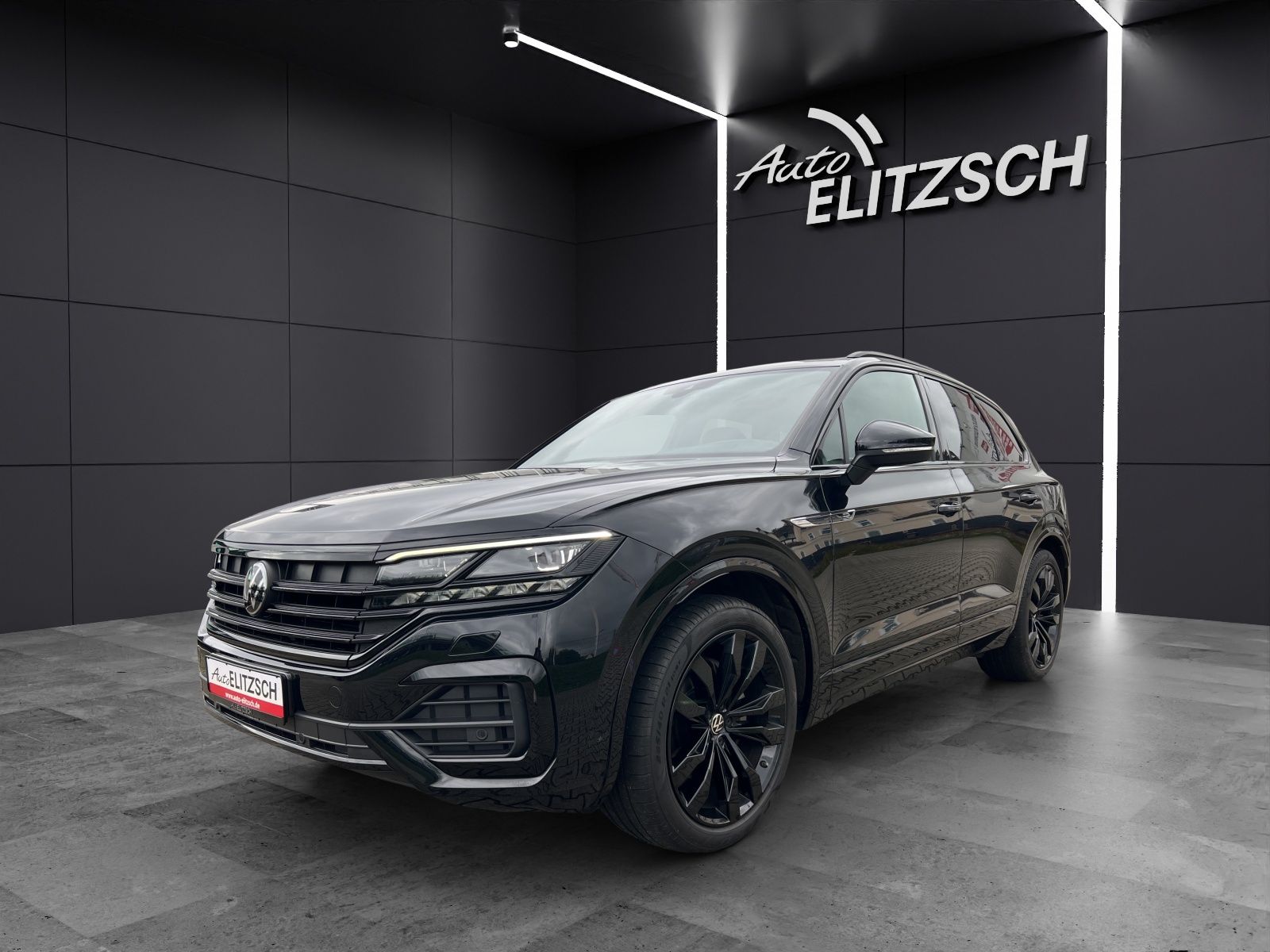 Fahrzeugabbildung Volkswagen Touareg R-Line 4M TDI IQ.Light ACC AHK LUFT STH