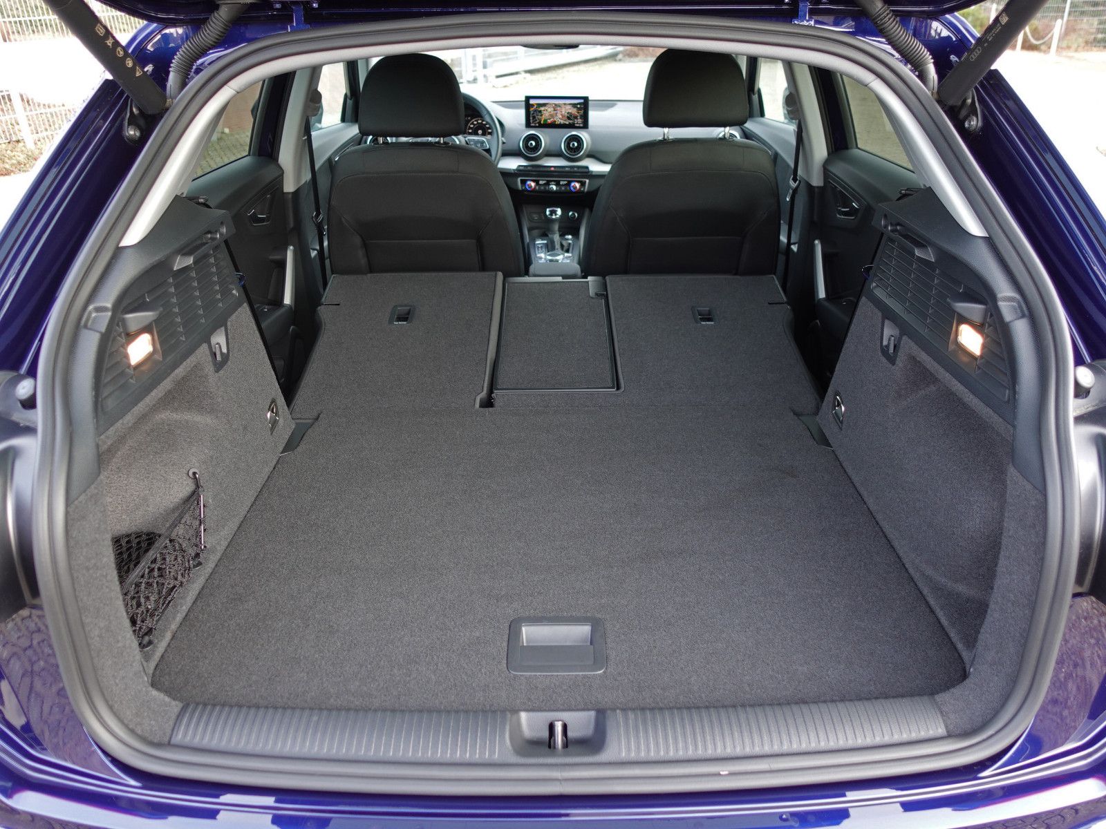 Fahrzeugabbildung Audi Q2 35 TFSI S tronic advanced Navi AHK Garantie