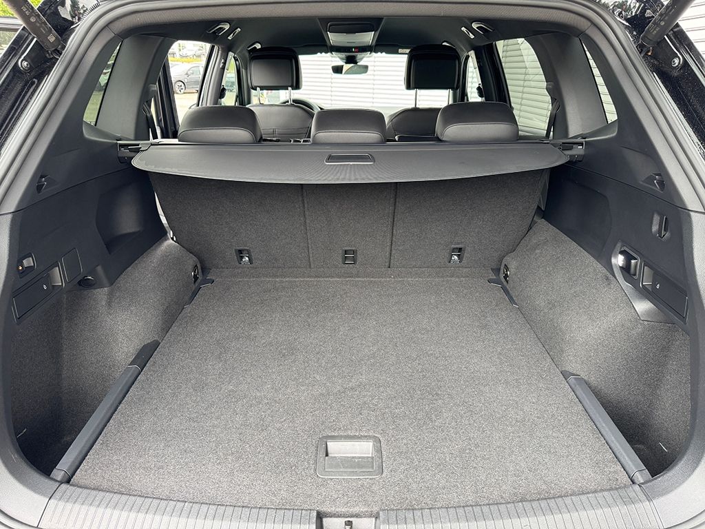 Tiguan Allspace 2.0 TDI DSG 4MOTION R-LINE*AHK*