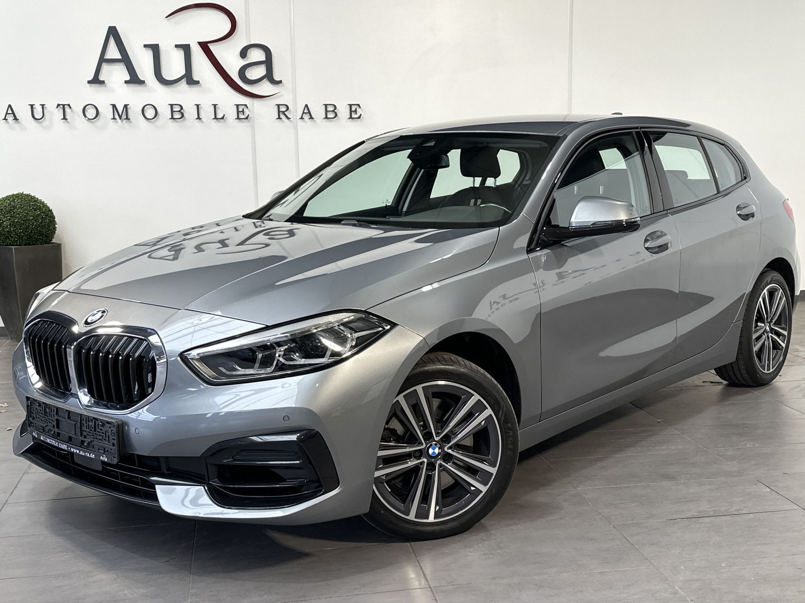 Fahrzeugabbildung BMW 120i Sport-Line NAV+LED+HIFI+DRASSISTANT+17ZO+PP