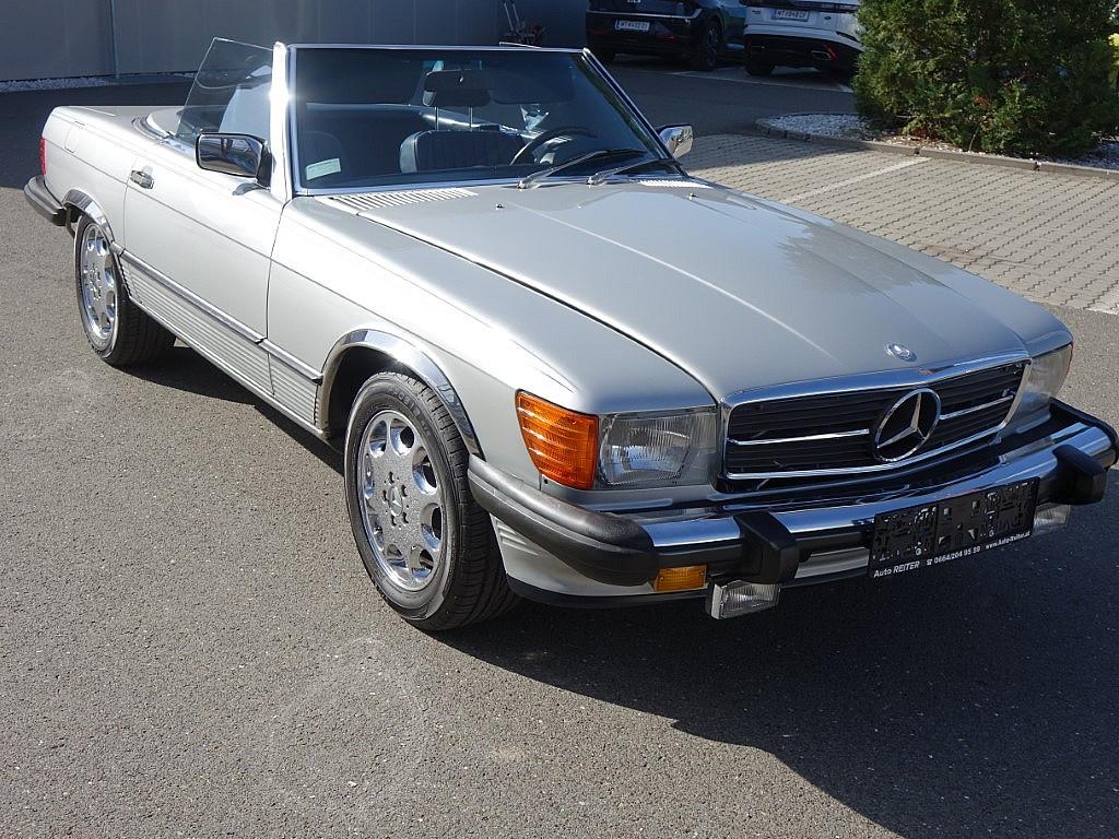 Mercedes-Benz 560 SL Cabrio Mercedes 560SL Cabrio im Topzus...