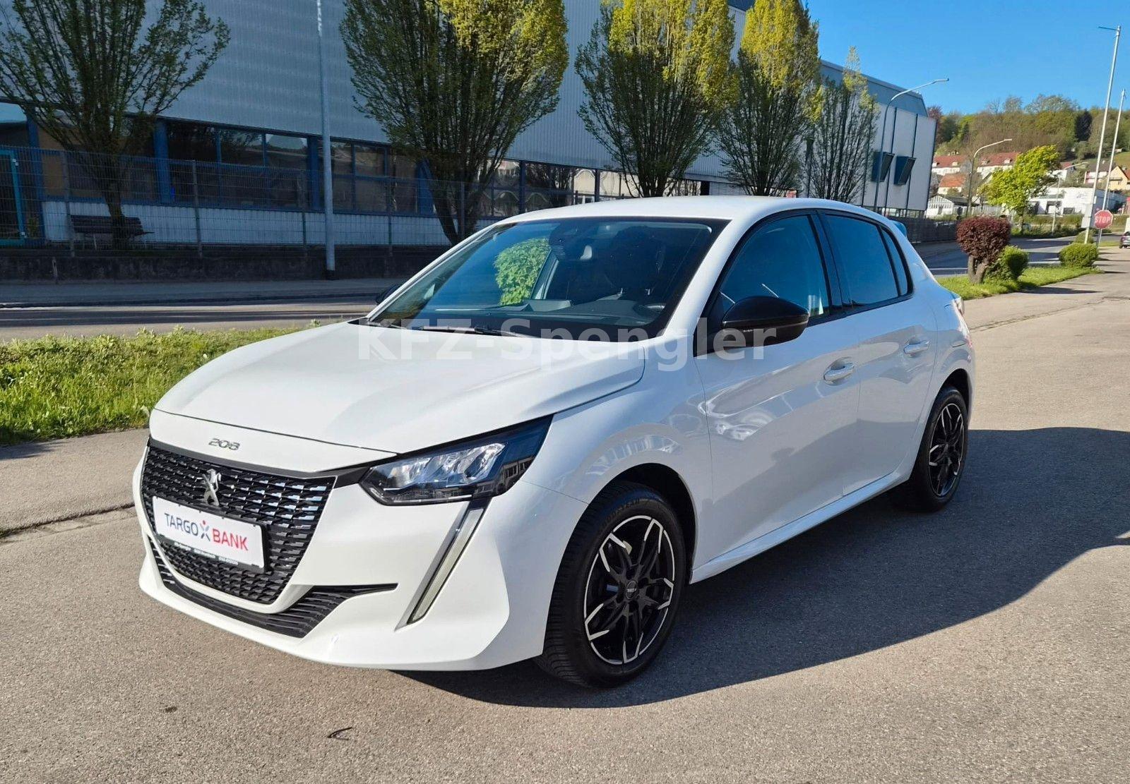 Peugeot 208 Allure LED PDC Navi Tempomat Automatik