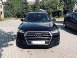 Audi Q7, S-line, Pano, AhK, 21 Zoll, 7 Plätze,schwarz - Audi Q7 von privat