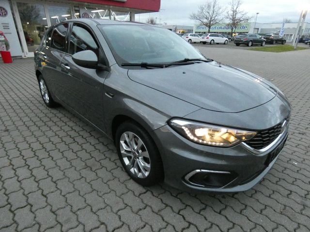 Fiat Tipo 1,4 T-Jet Lounge Navi SHZ ALU PDC MFL