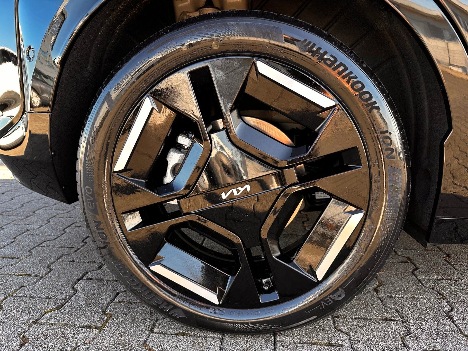 Fahrzeugabbildung Kia EV3 81,4 GT-Line  DWP COM