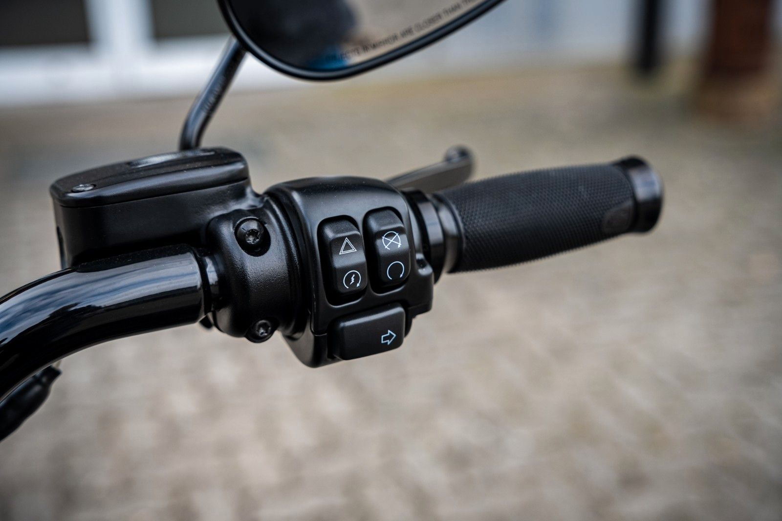 Fahrzeugabbildung Harley-Davidson ALL DARK FAT BOY FLFBS 114 MY24 -JEKILL&HYDE-