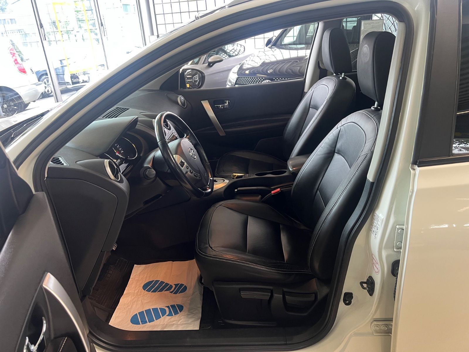Fahrzeugabbildung Nissan Qashqai Tekna *360 KAMERA*NAVI*LEDER*BOSE*