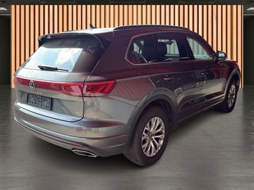 Volkswagen Touareg - 5