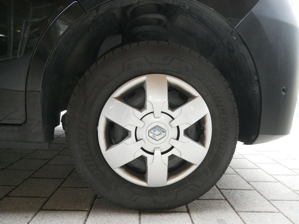 Fahrzeugabbildung Renault Master Kasten FWD Komfort L2H2 3,5t Automatik