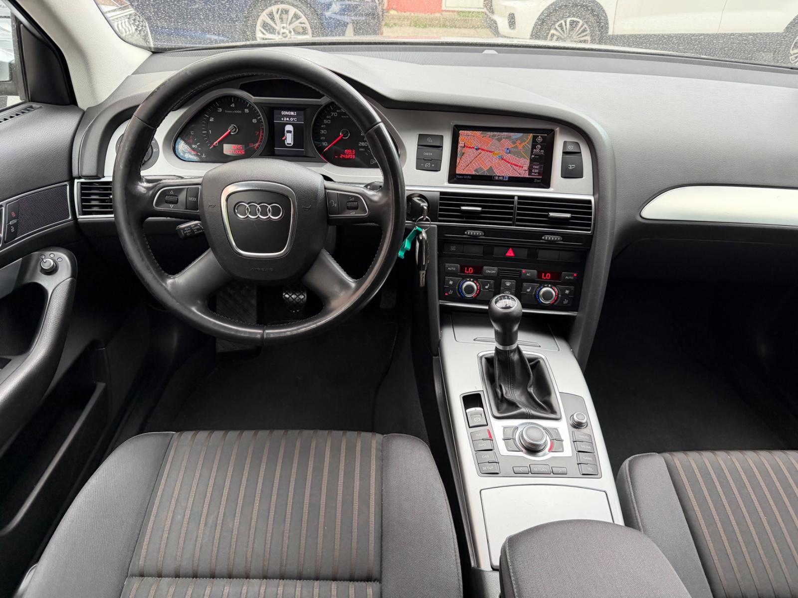 Audi A6 2010 — photo 16