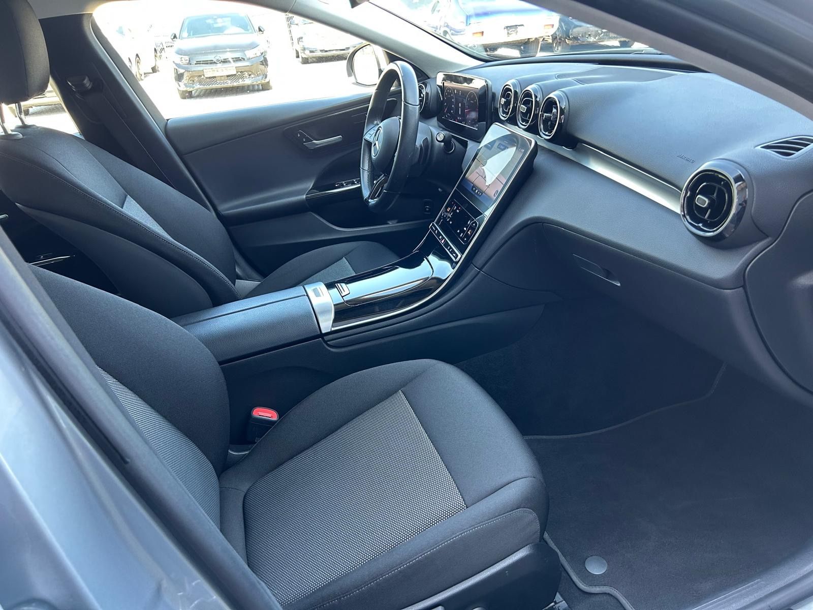 Fahrzeugabbildung Mercedes-Benz C 200 d Avantgarde°1.Hand°AHK°LED°Kamera°Navi°