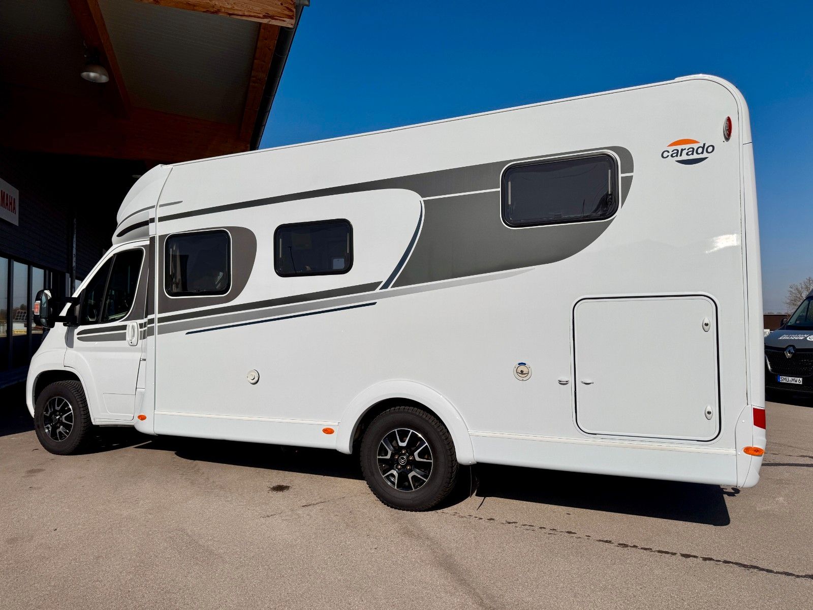 Fahrzeugabbildung Carado T338 *EDITION15 *HUBBETT *KLIMA *AHK