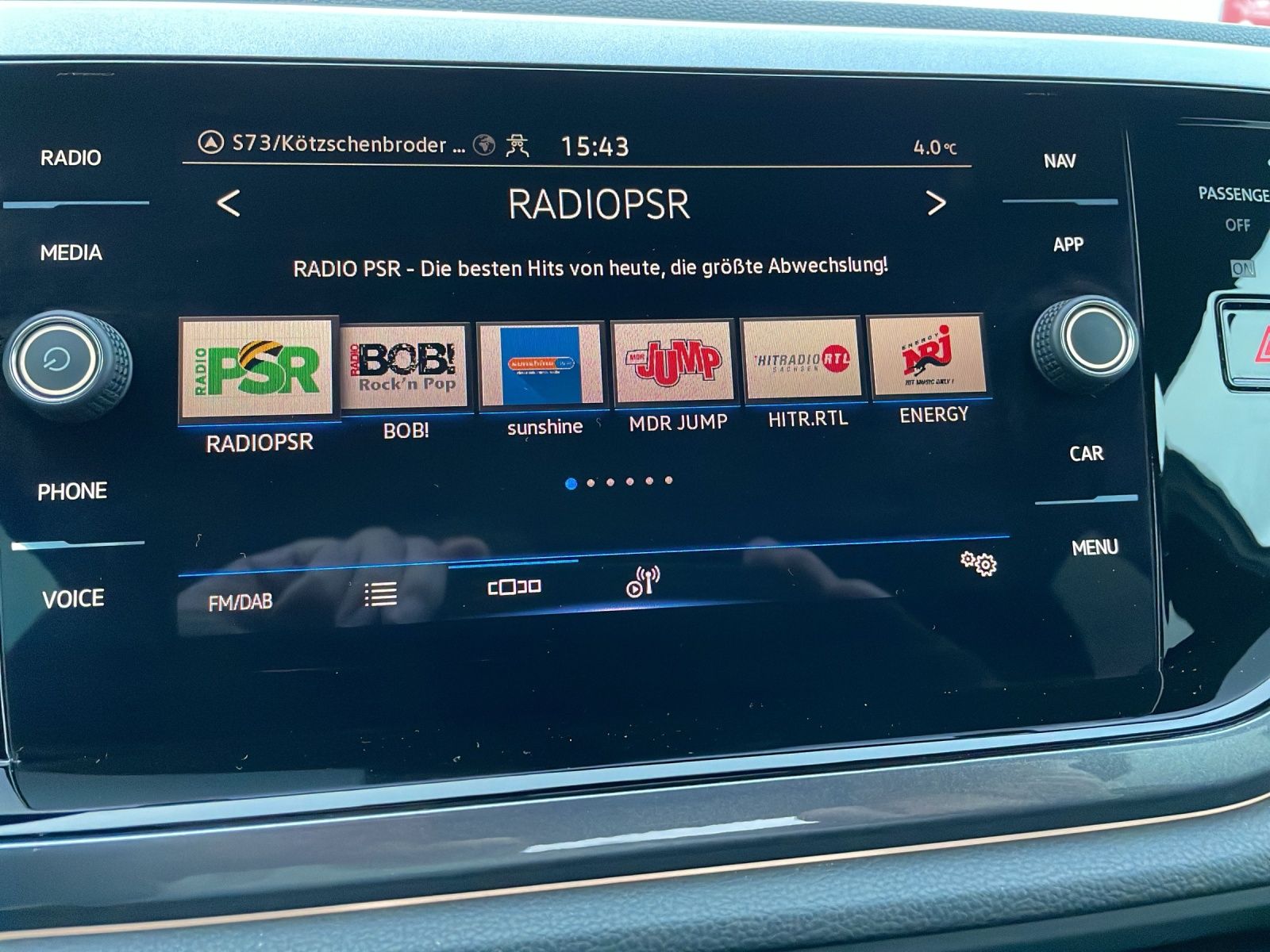 Fahrzeugabbildung Volkswagen Polo Highline TSI DSG LED ACC SHZ PDC Navi Klima