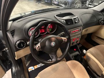 Alfa Romeo 147 1.6 16V T.Spark ECO *Klima*TÜV*CD-Player*