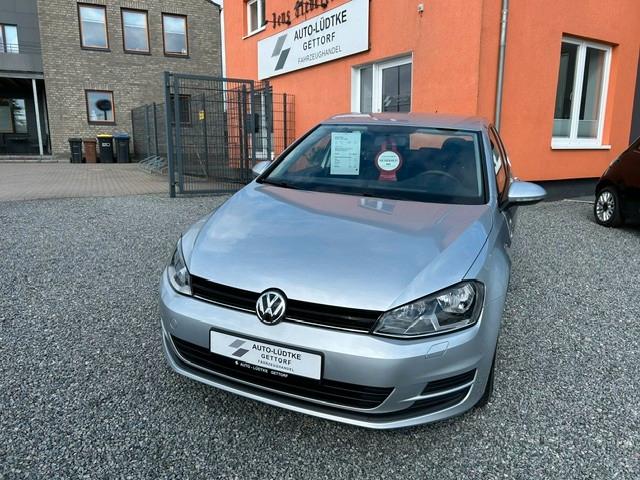 Volkswagen Golf VII Trendline 1.6 TDi