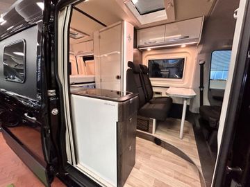 Westfalia Sven Hedin ACC LED AHK Markise Fußbodenheizung