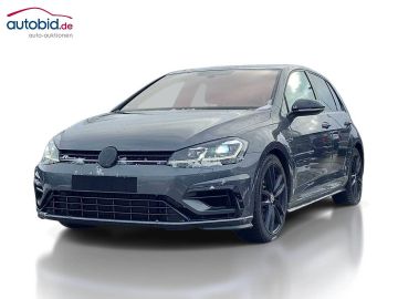 Volkswagen Golf - 1
