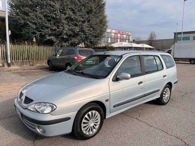 Renault Megane Mégane 1.4 16V 5 porte Confort Au