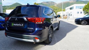 Mitsubishi Outlander - 8