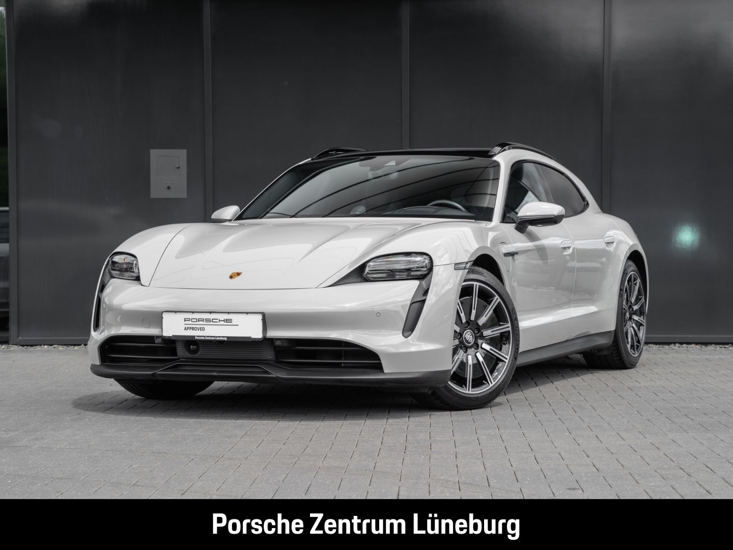 PORSCHE Taycan Sport Turismo InnoDrive Head-Up Display