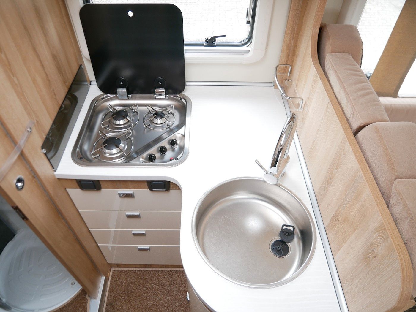 Fahrzeugabbildung GiottiLine G-Liner 937 1.Hand Luftfahrwerk Backofen Kamera