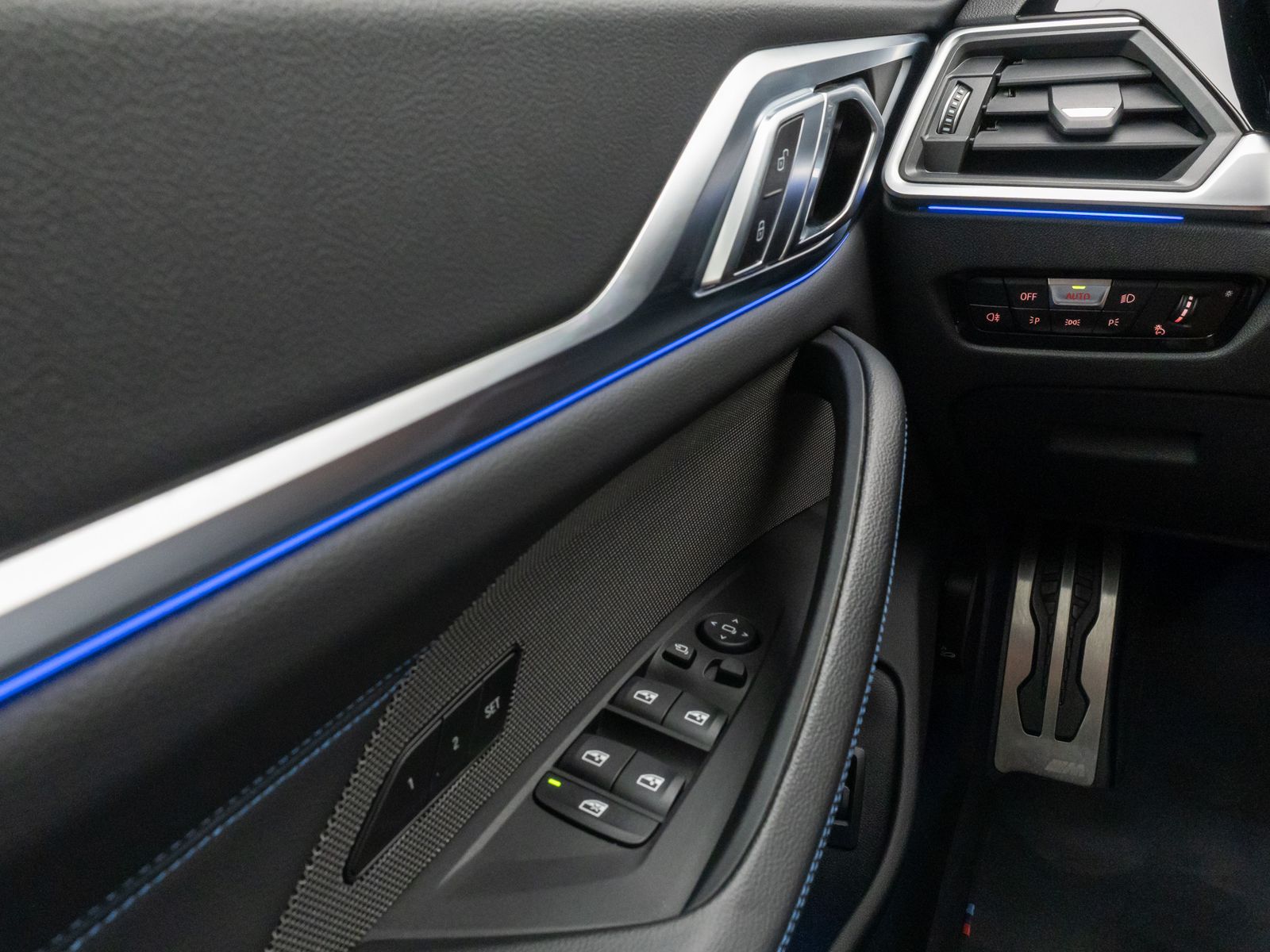 Fahrzeugabbildung BMW M440i xD Gran Coupè Kamera HUD DAB H/K ACC Alarm