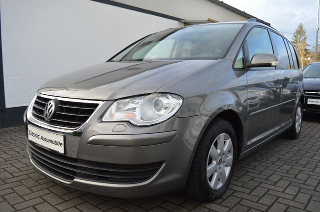 Volkswagen Touran Trendline1,4 TSI*DSG*Navi*AHK*