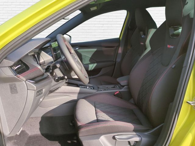 Fahrzeugabbildung SKODA Octavia Combi RS 2.0 TSI DSG AHK CANTON INDIVIDU