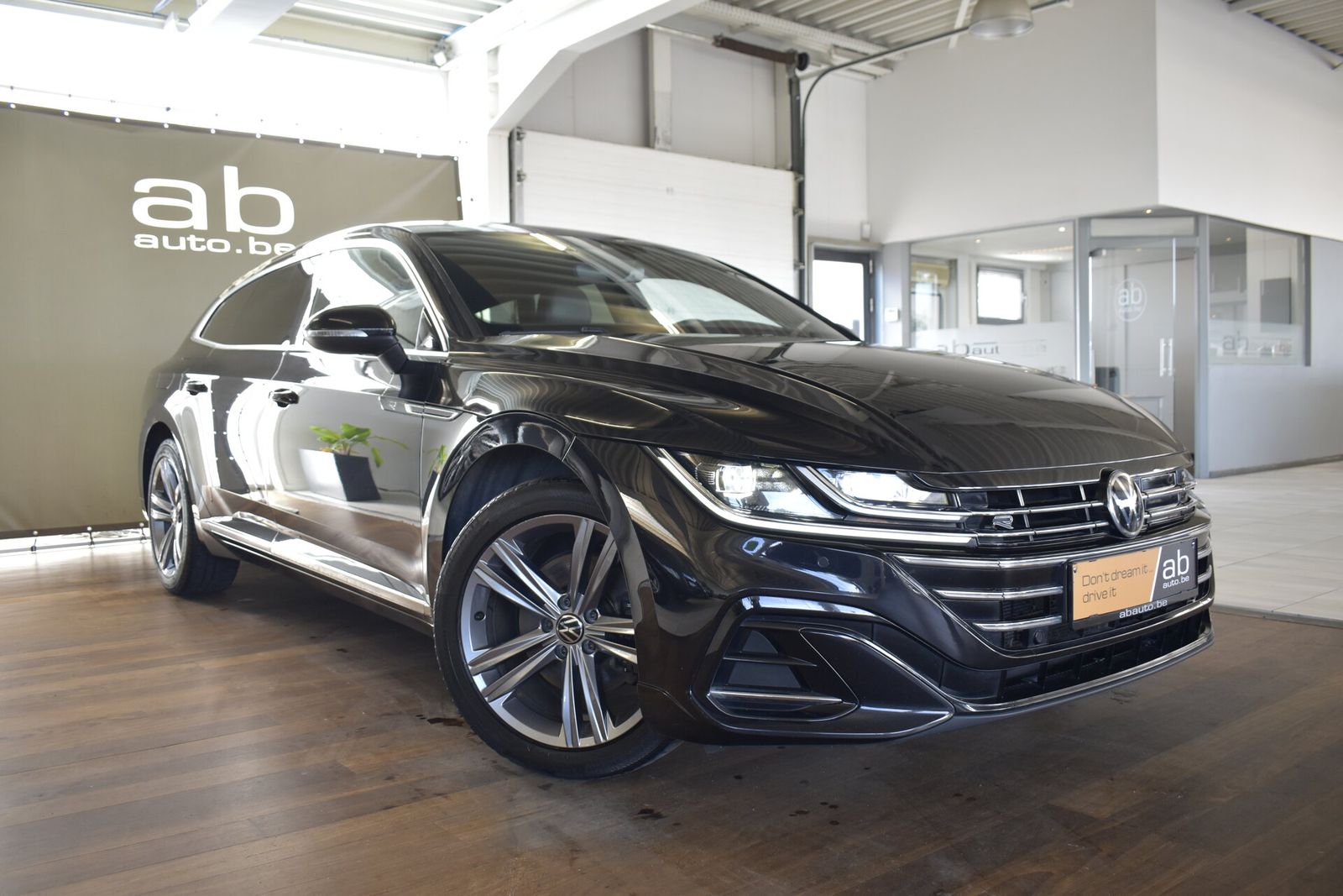 Volkswagen Arteon 1.4 E-HYBRID SHOOTING BRAKE R-LINE, APPLE imagem 3