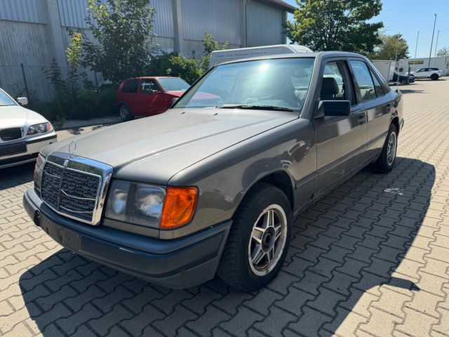 Mercedes-Benz 230 E   124er Hagelschaden TÜV 11/2025