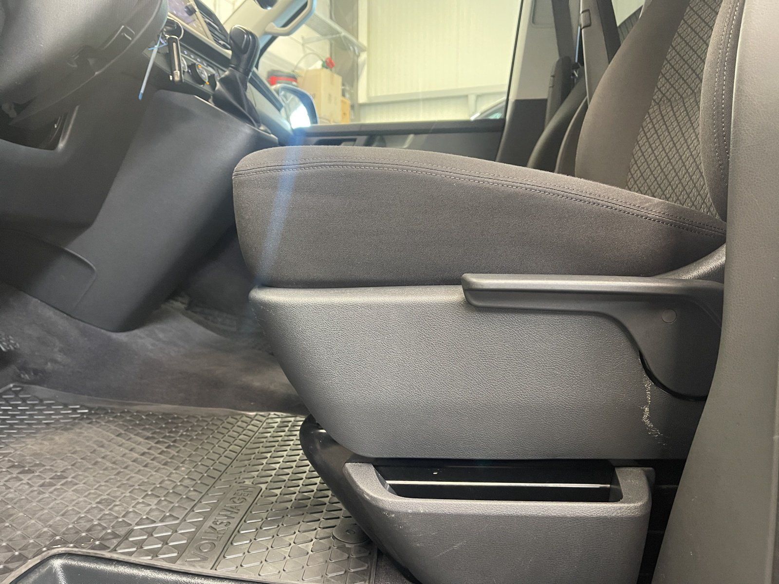 Volkswagen T6 Multivan Transporter 2.0 TDI FWD Family ACC foto 10