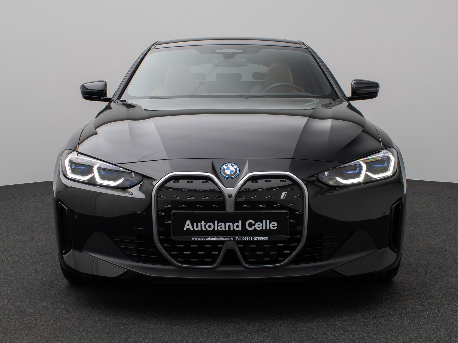 Fahrzeugabbildung BMW i4 eD40 GranCoupé Glasdach Laser 360°AHK Komfort