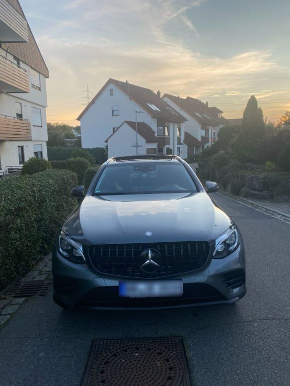 Image of Mercedes-Benz GLC 250