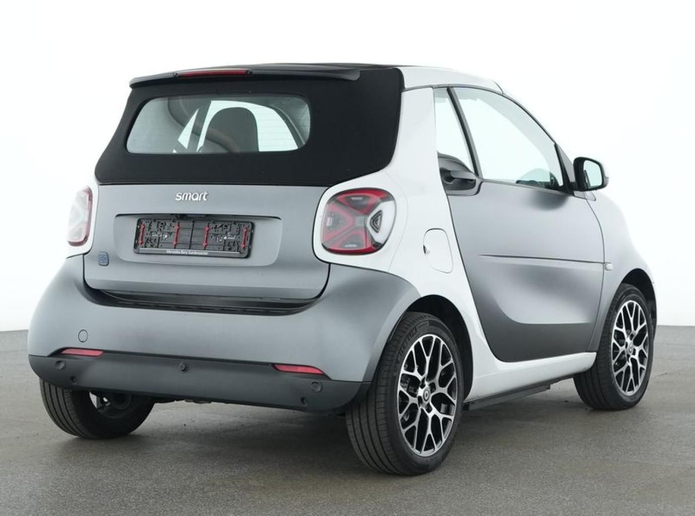 Smart ForTwo EQ cab. prime EXCLUSIVE:HAMMER FARBKOMBI! imagem 3