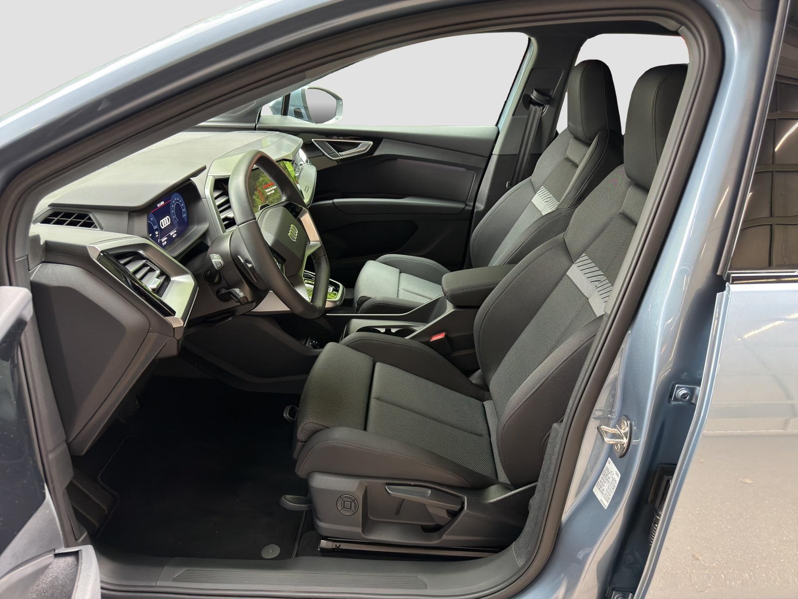 Audi Q4 e-tron qu 5JGAR StHzg PDC SHZ Assists