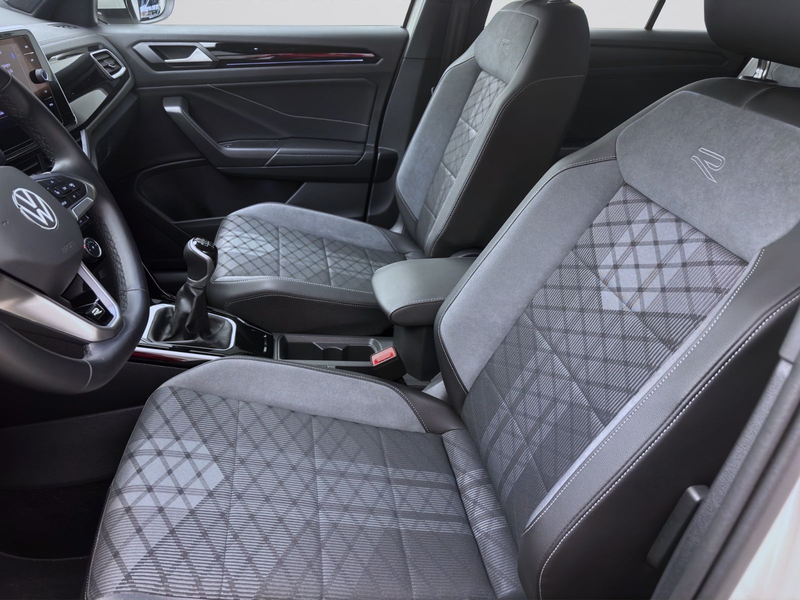 Volkswagen T-Roc - Bild 10