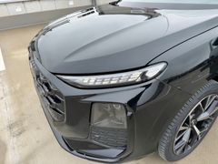 AUDI Q3 TDI SUV S-LINE /PANO/ALCANTARA AUDI Q3 TDI SUV S-LINE /PANO/ALCANTARA