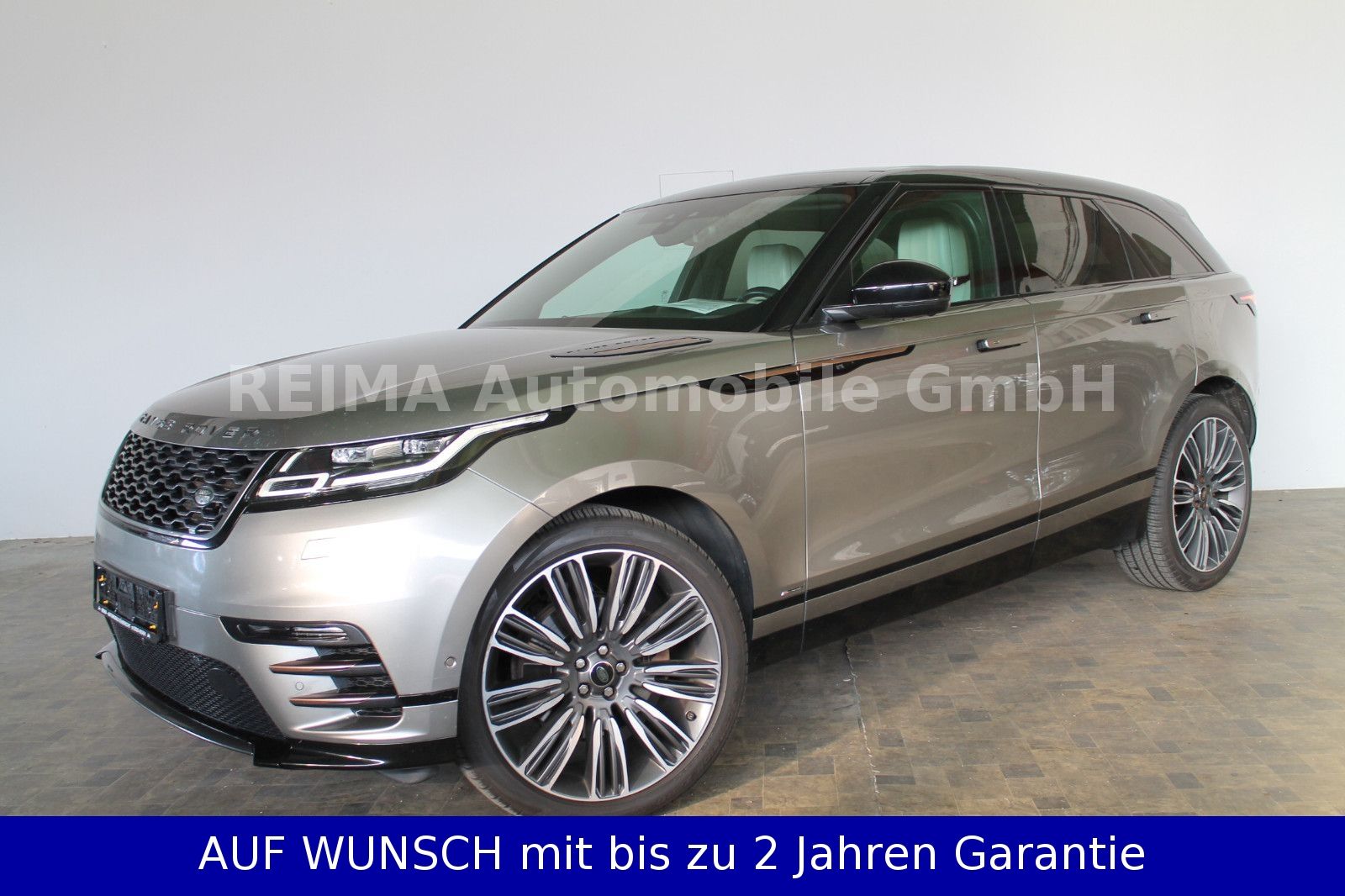 Fahrzeugabbildung Land Rover Range Rover Velar 3,0D AWD HSE R-Dynamic, ACC,