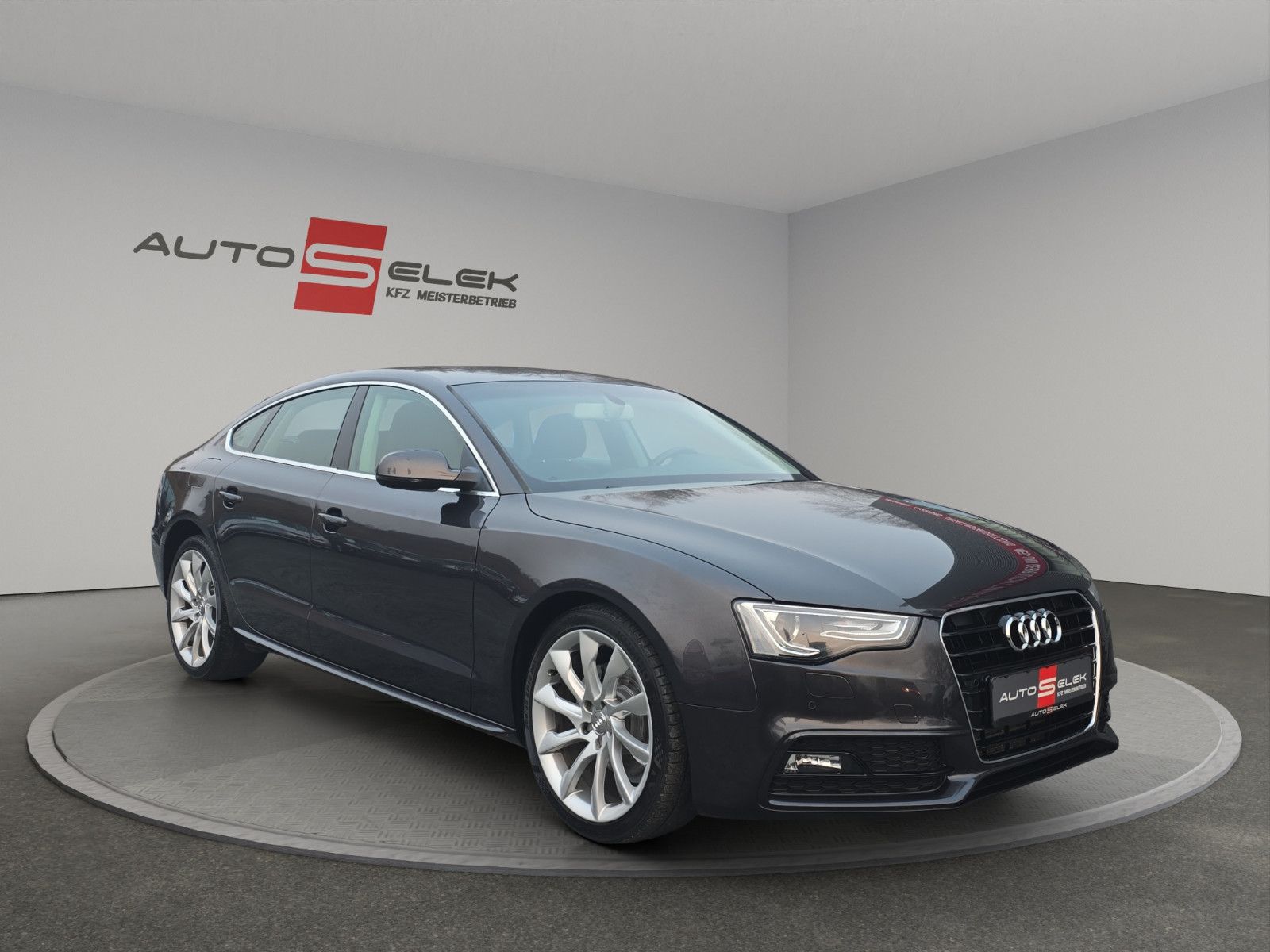 Fahrzeugabbildung Audi A5 Sportback 2.0 TDI S-LINE PDC+AHK+KLIMA
